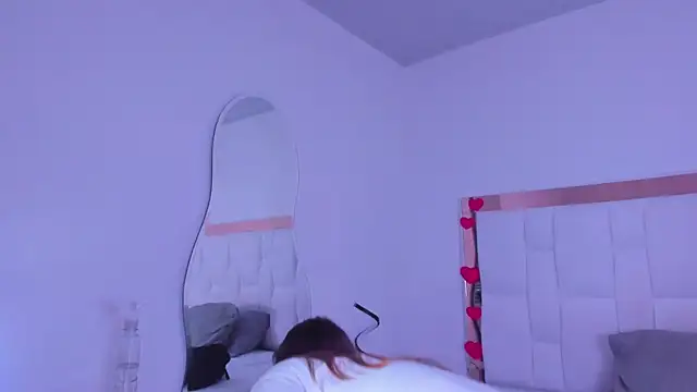 AliciaWhite_nt webcam