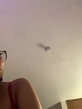 LilithMonette webcam