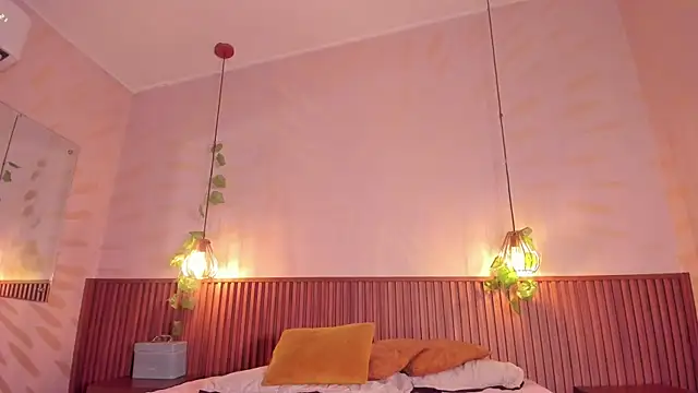 daphne_courtis webcam