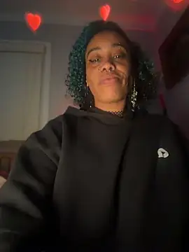 Lunalovesyou8 live sex cam