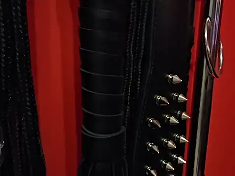 _MissJaneWarren_ webcam