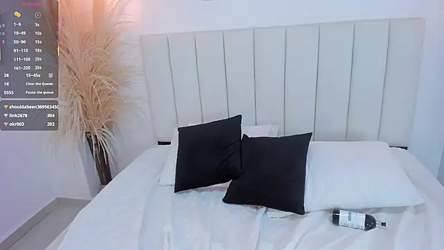 megan_brunette2 - Megan_Brunette2's free webcam - UK Sex Cams