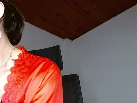 Scarlett_crastrawberry webcam