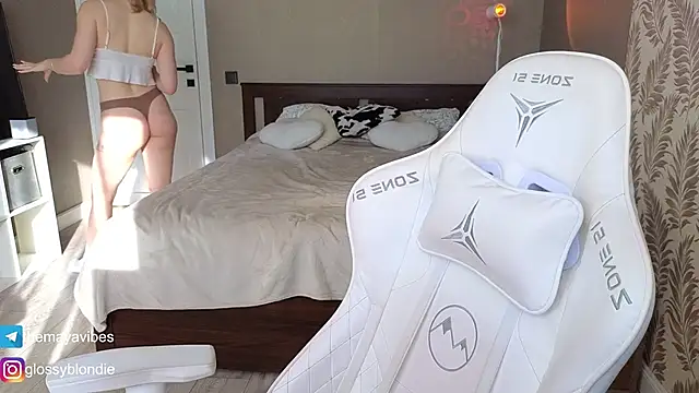 Maya_Rave live sex cam