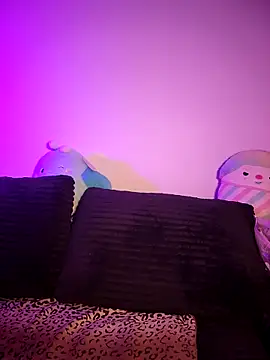 lucidlucy (F young) - Take my top off & get me naked