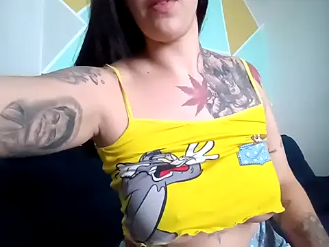 LolaeKanon69 webcam