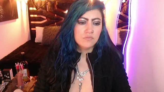 scarleth_blue webcam