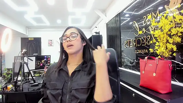 Miss_KhalifaDoll webcam