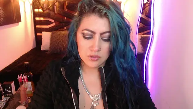 scarleth_blue webcam