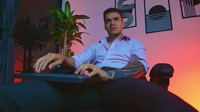 ALPHA_DOMINUS_ webcam