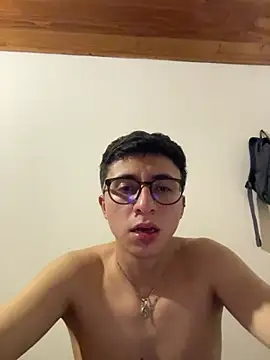 CamiRojas_boy webcam