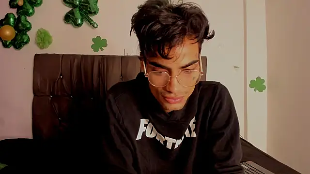 Preview of gay_red_room