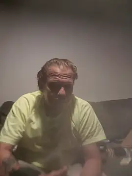 yourMasterisBored webcam