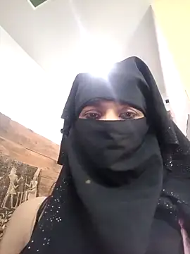 Webcam Model (Aafreen_36)  is live.Free join now!