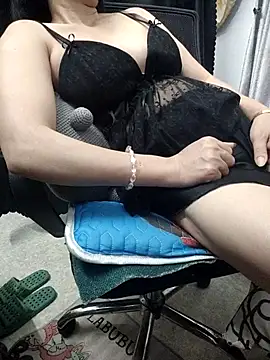 haralushiaaa - Haralushiaaa's free webcam - UK Sex Cams