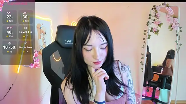 AliceeinWonderlanddd webcam