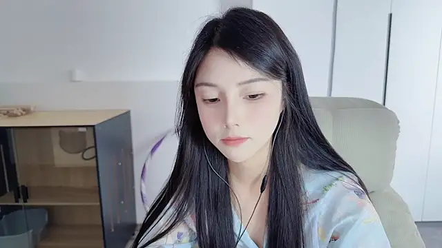 美女HaagenDazs_在线直播