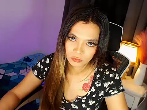 MajesticKitana webcam