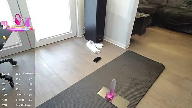 Hot_ToyBoy6974 webcam