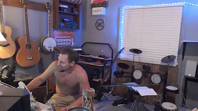 itsjameswebbscope (Ask my age) - #american #bisexuals #brunettes #cam2cam #daddies #ejaculation #luxurious-privates #masturbation #muscular #recordable-privates #recordable-publics #shower #small-audience #smoking #twerk #white