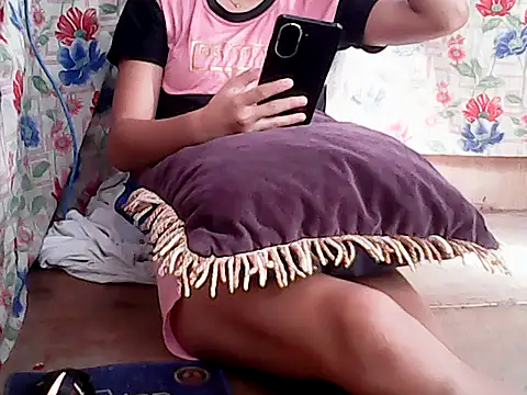 YummyPinay1893 webcam