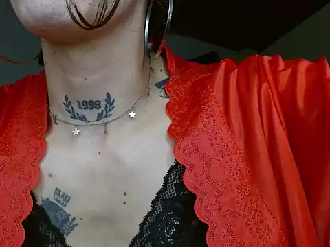 Scarlett_crastrawberry webcam