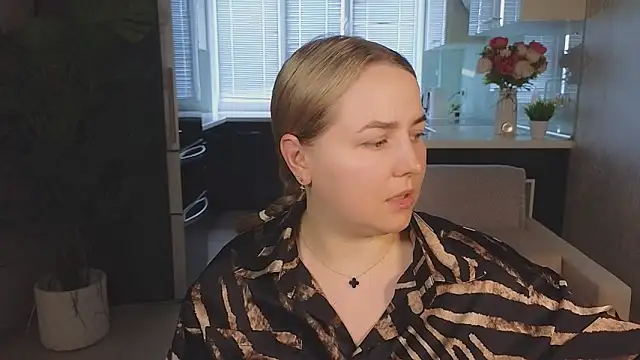 Mira_Mermayd live sex cam