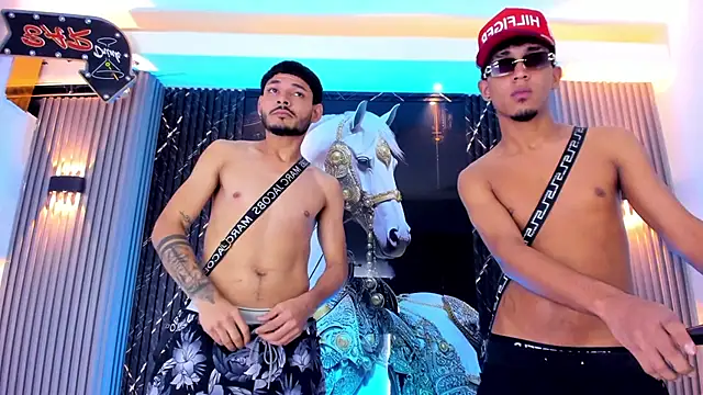 the_knights_of_the_night_ webcam