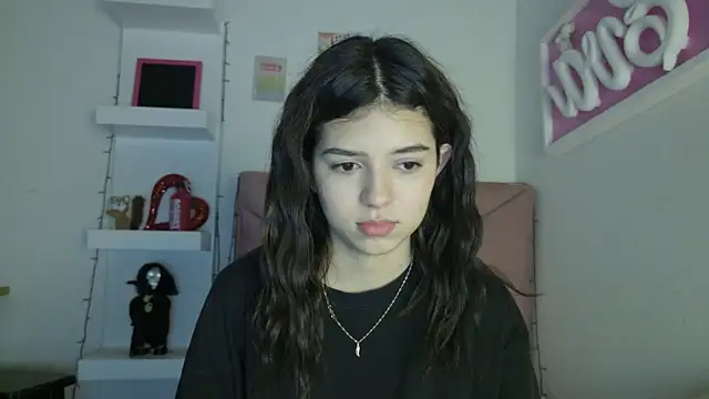 eva_sin18 live sex cam