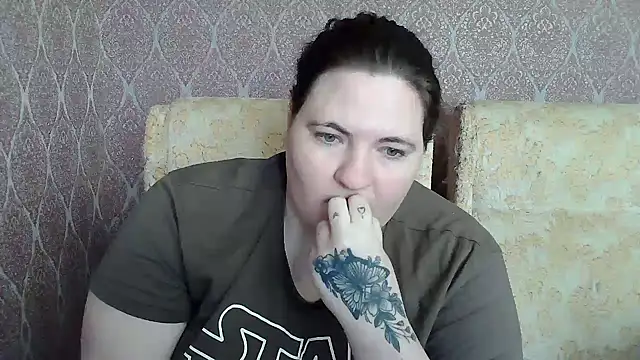 ElviraOreilllyX webcam