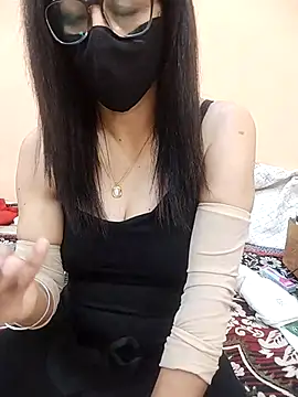 Webcam Model (Rising_Queen)  is live.Free join now!