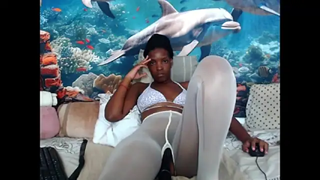 AfricanBarbiee69 webcam