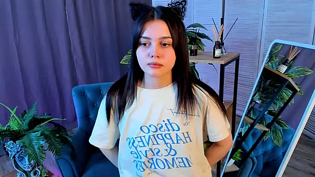 marianneauvil - MarianneAuvil's free webcam - UK Sex Cams