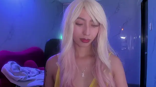 LilithCooperr_ webcam