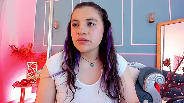 tarataylorr - TaraTaylorr's free webcam - UK Sex Cams