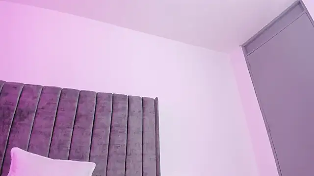 Evelin__thompsson webcam