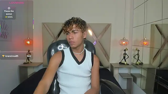 Anyelo_Twink webcam