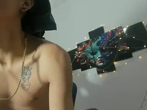 Yherferson_45 webcam