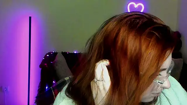 alicia_love00 - Alicia_love00's free webcam - UK Sex Cams