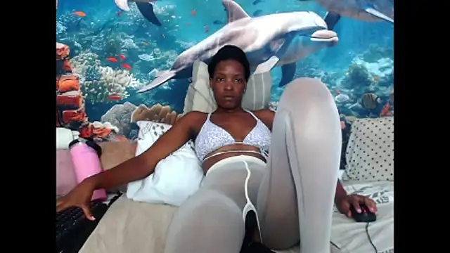 AfricanBarbiee69 webcam