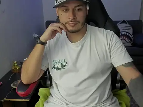 ragnar_lothbrok777 webcam