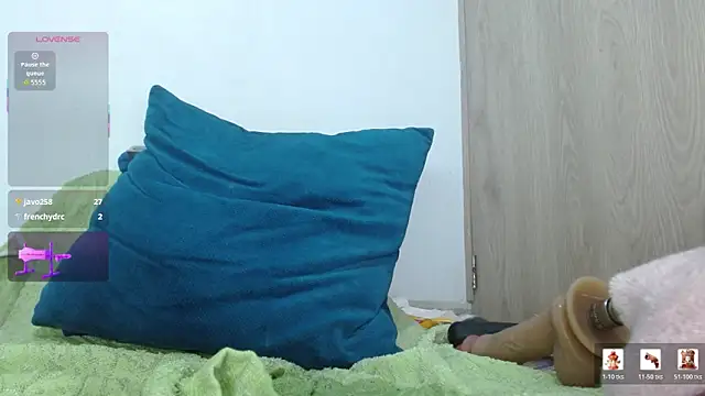 avaleri_cherry webcam