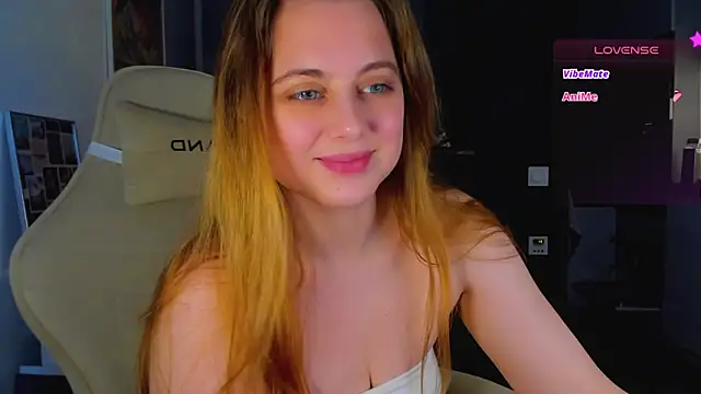 Alice_Wanderr webcam