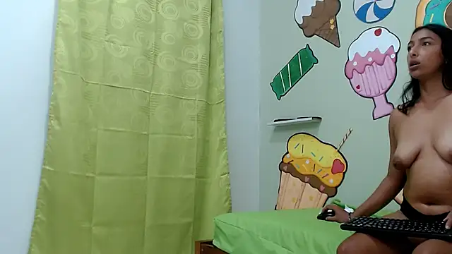 pamelaskiny20 webcam