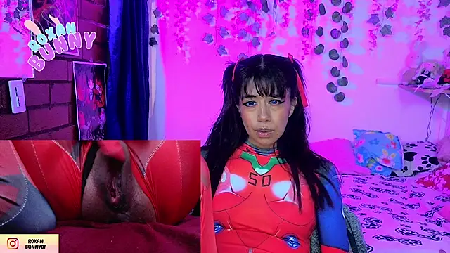 Roxanbunny1 webcam