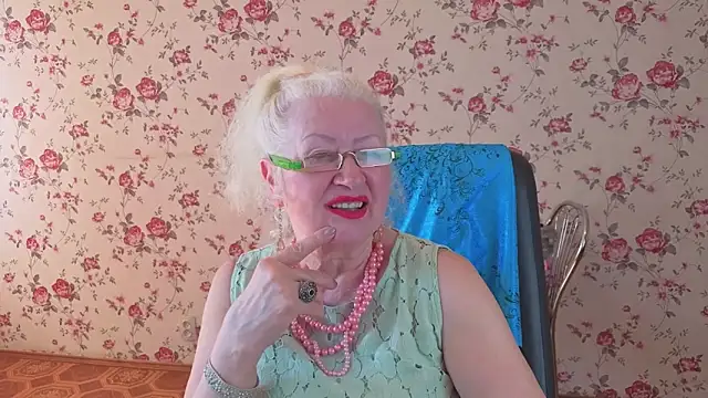 Maya_Mayflower webcam