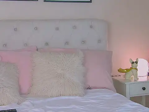 MeganRoberts22 webcam