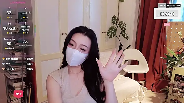 美女nayomi_34f在线直播