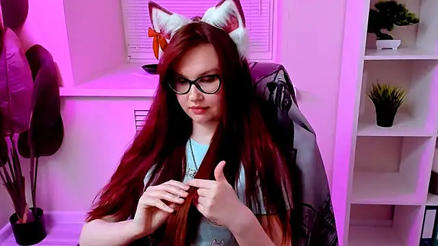 CarolGiggly live sex cam