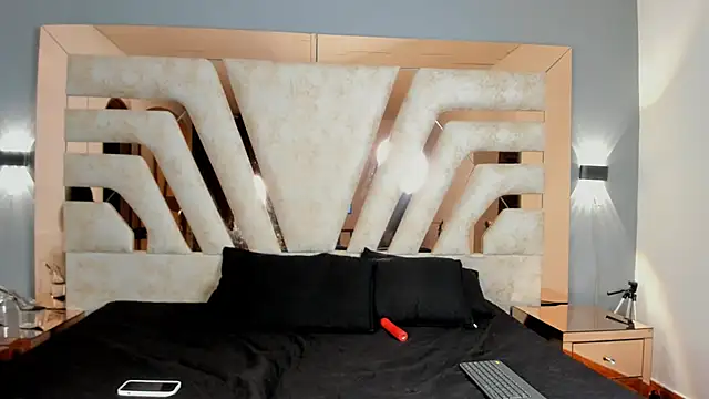 REINA_ADAHARA webcam